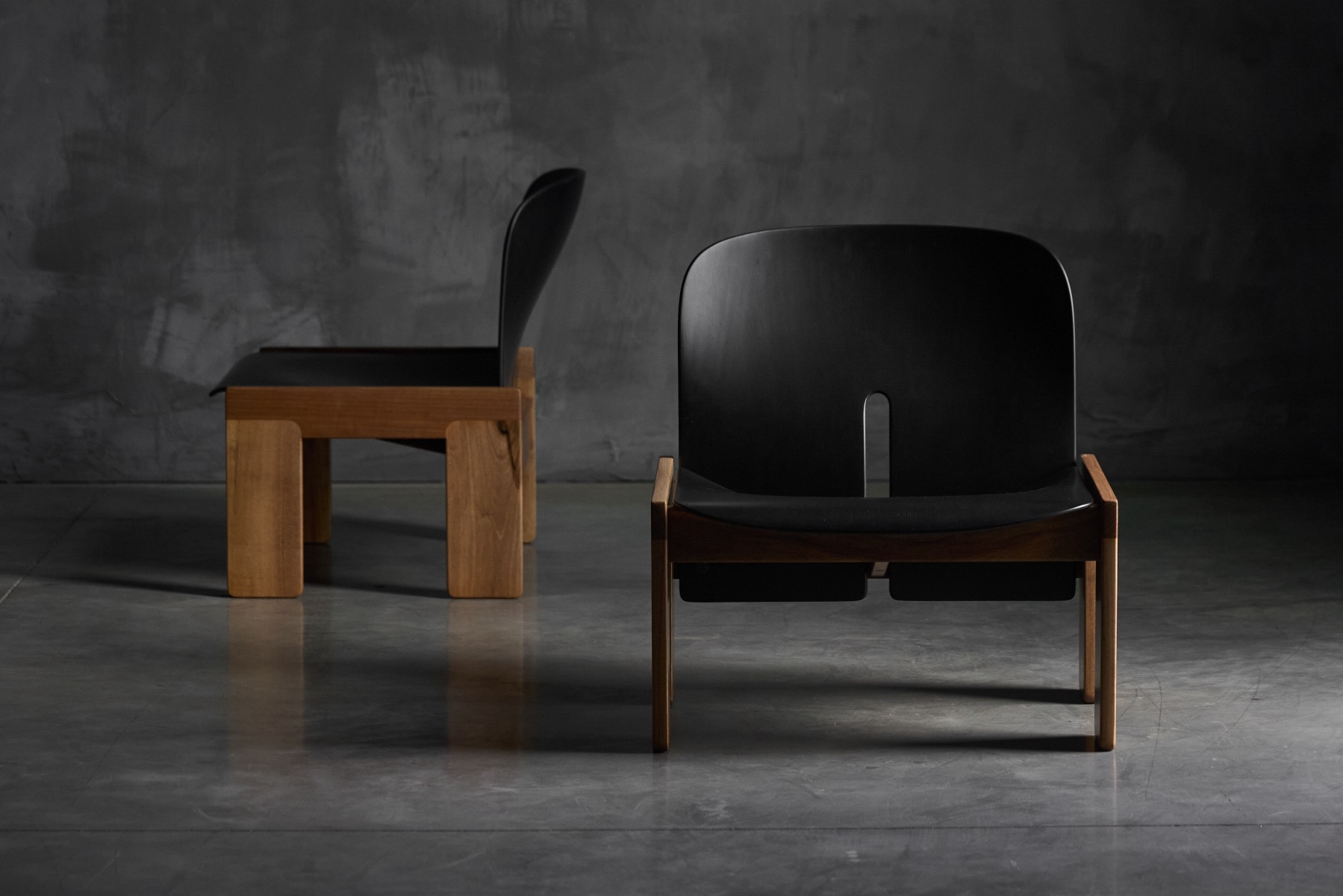 Italian modernist 925 lounge chair by Scarpa for Cassina