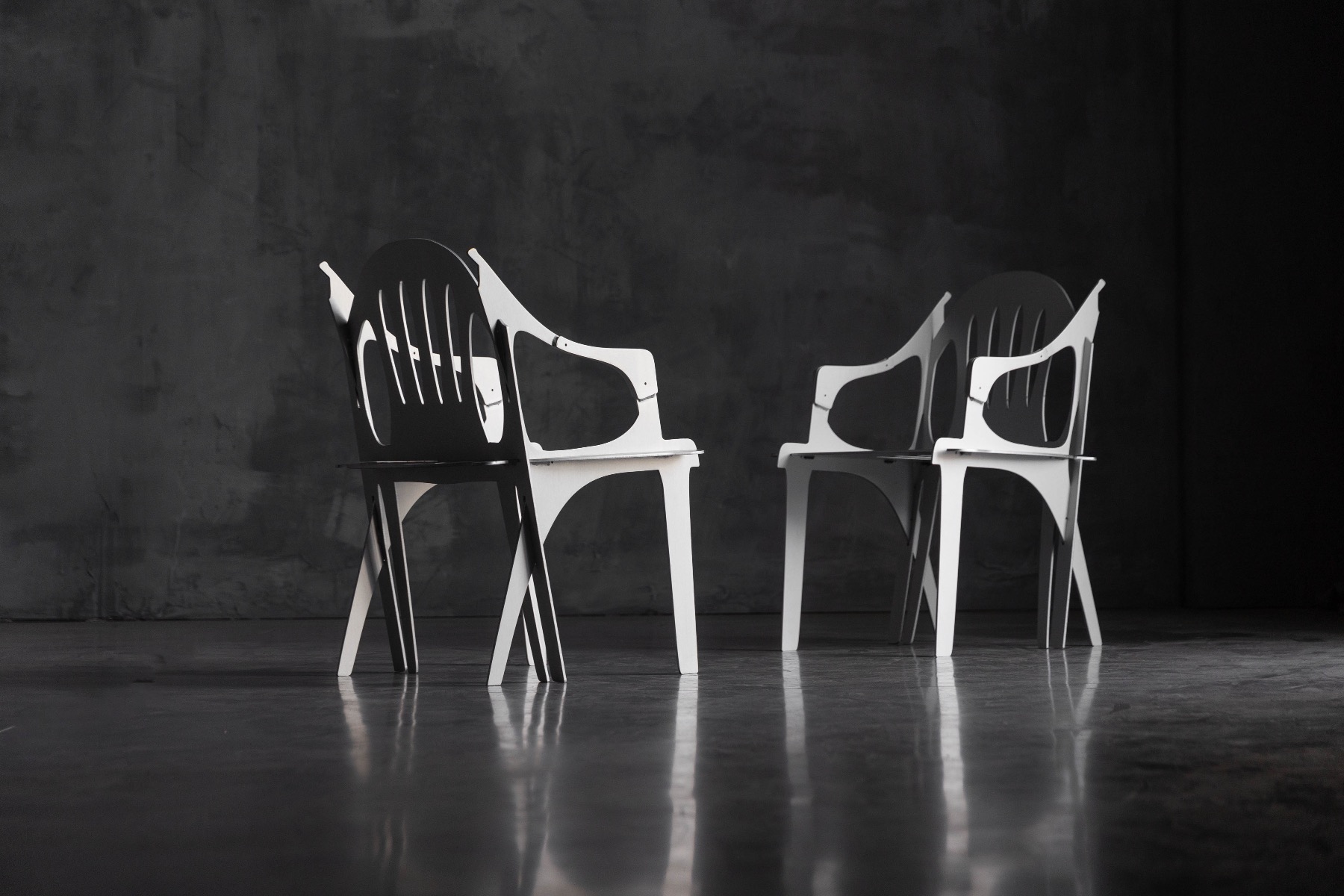 Contemporary Flatscreen chair by Schimmel and Schweikle