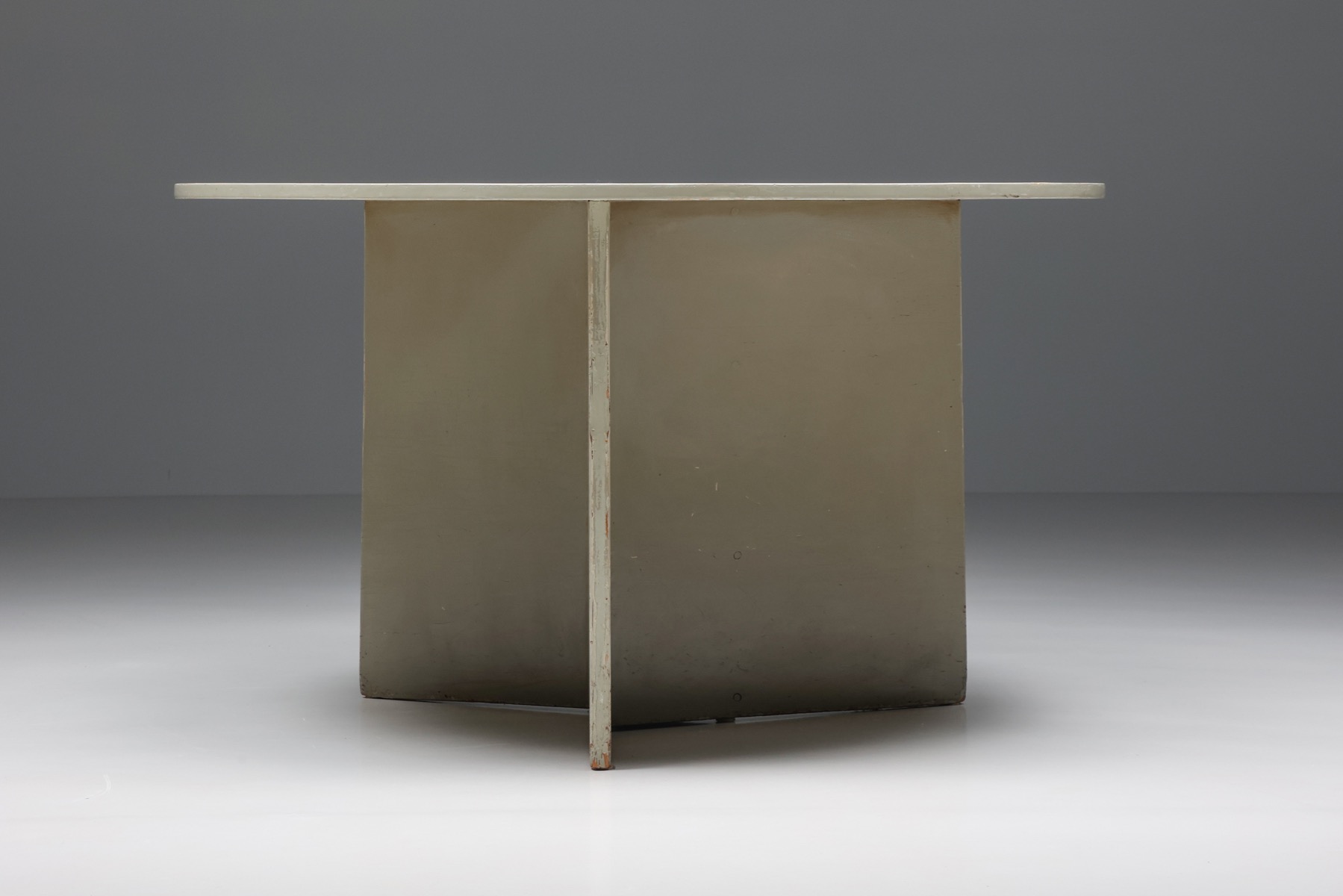 Gerald Summers sideboard in grey painted wood modernist 1930s design