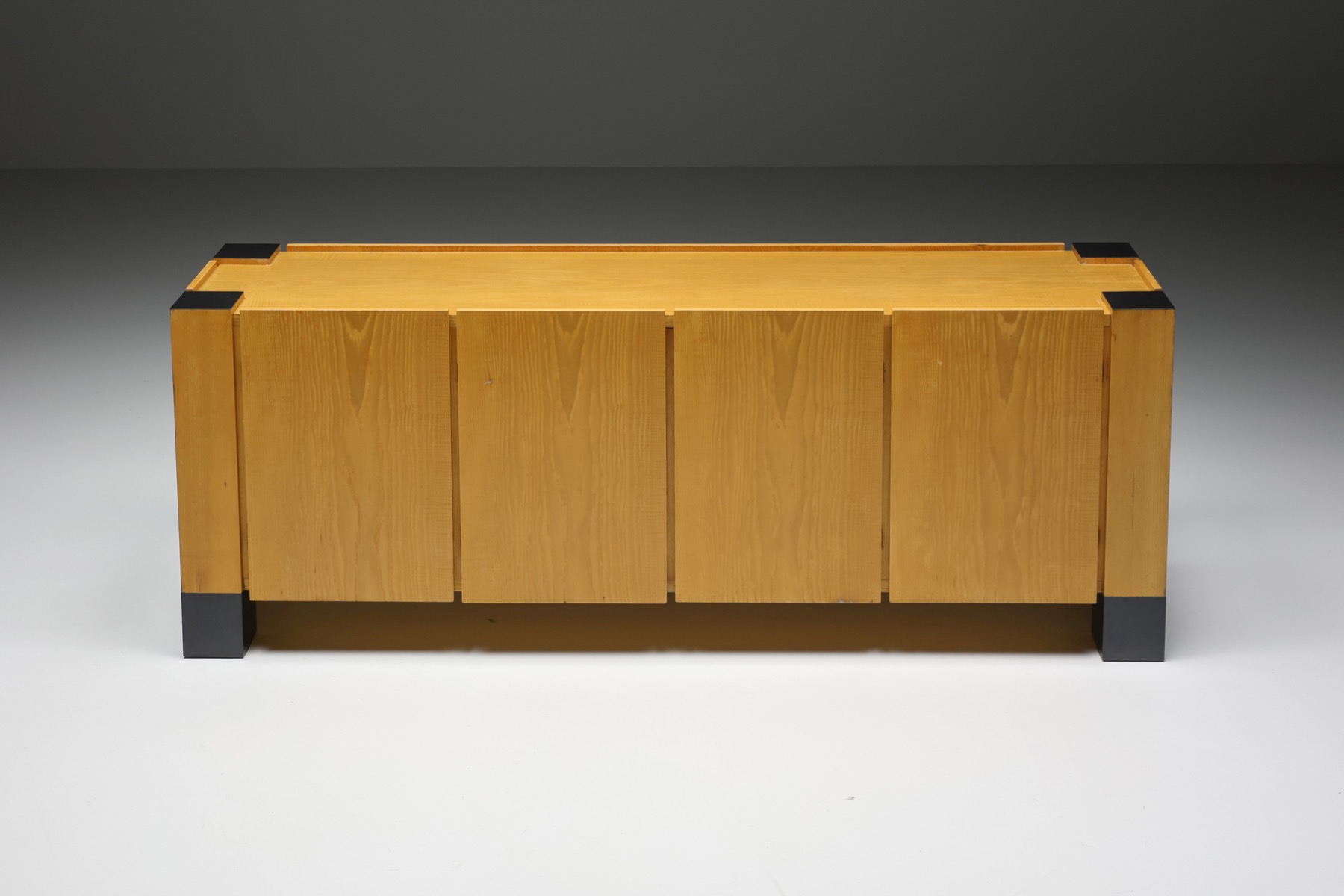 Renato Toso and Roberta Pamio credenza from the 1920s design