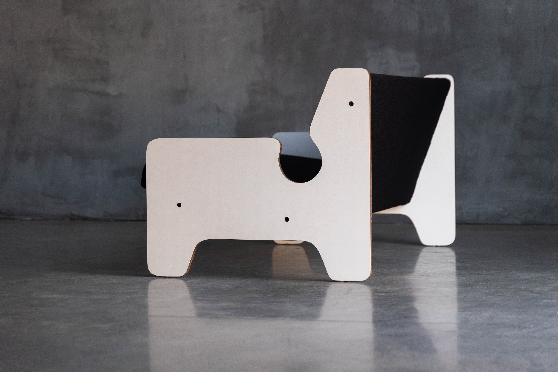 Vintage Italian postmodern lounge chair in black and white