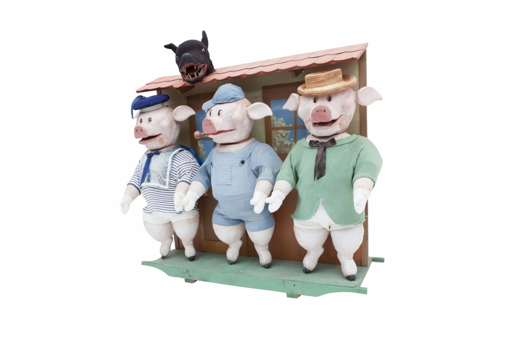 Vintage Three Little Pigs puppets from the 1930s design