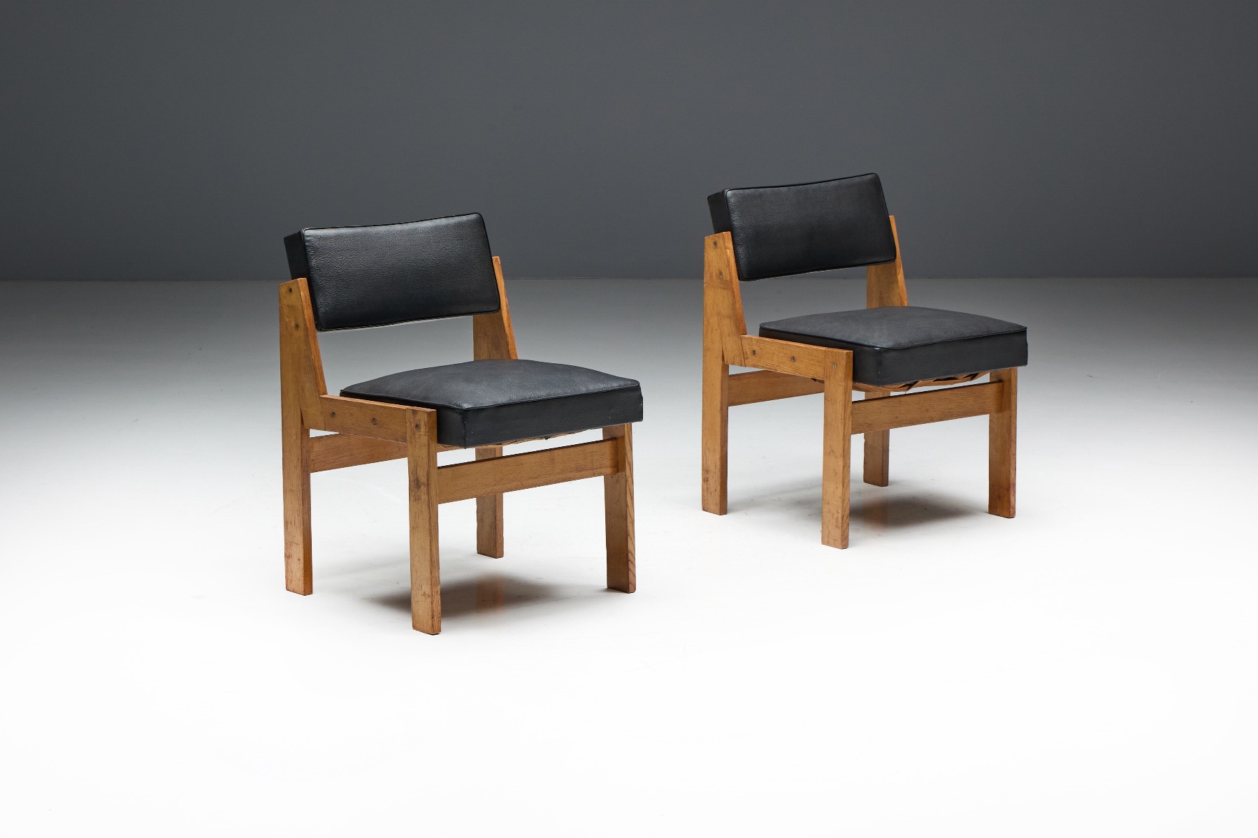 Wim den Boon chairs in oak and vinyl from the 1950s design