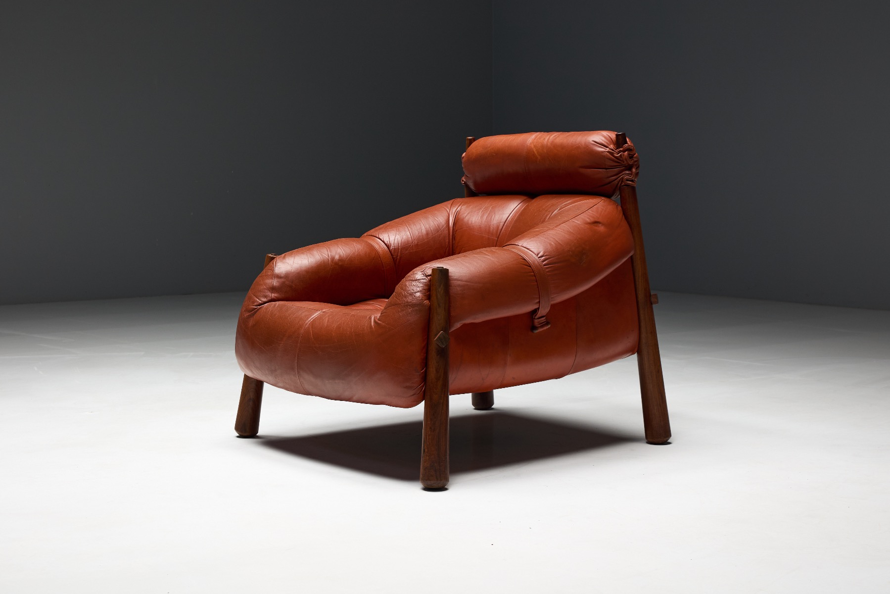 Percival Lafer MP-81 1970s seating