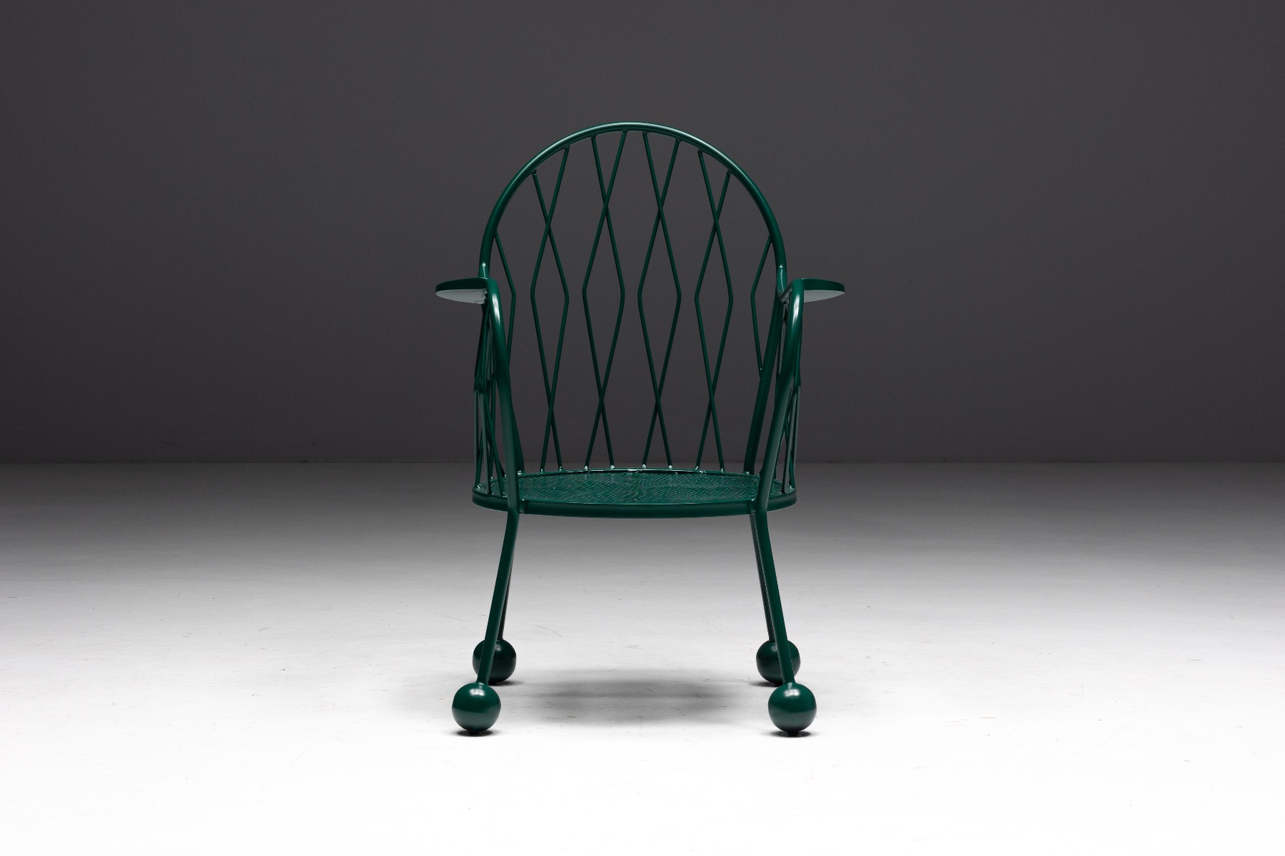 Iconic sculptural garden armchairs from the 1950s