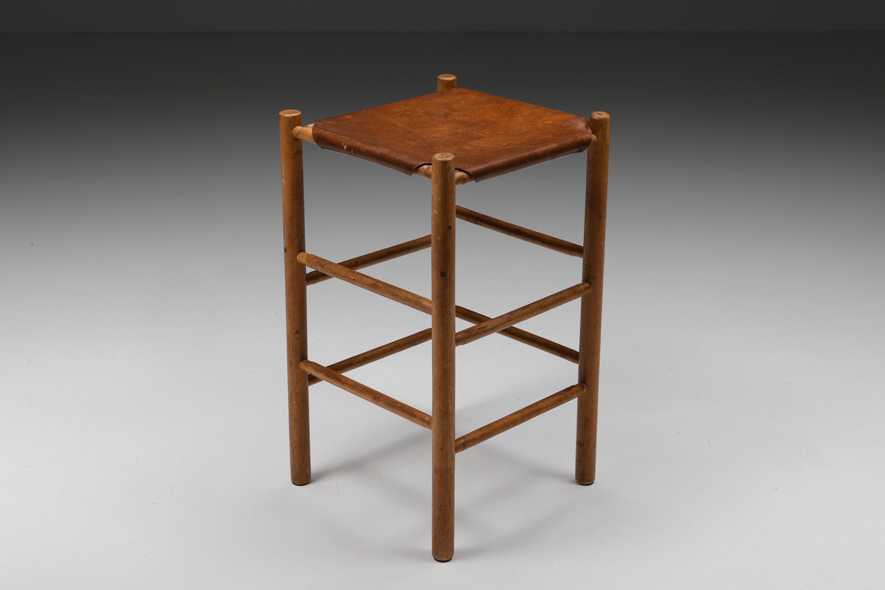 1950s barstool in wood and leather French design