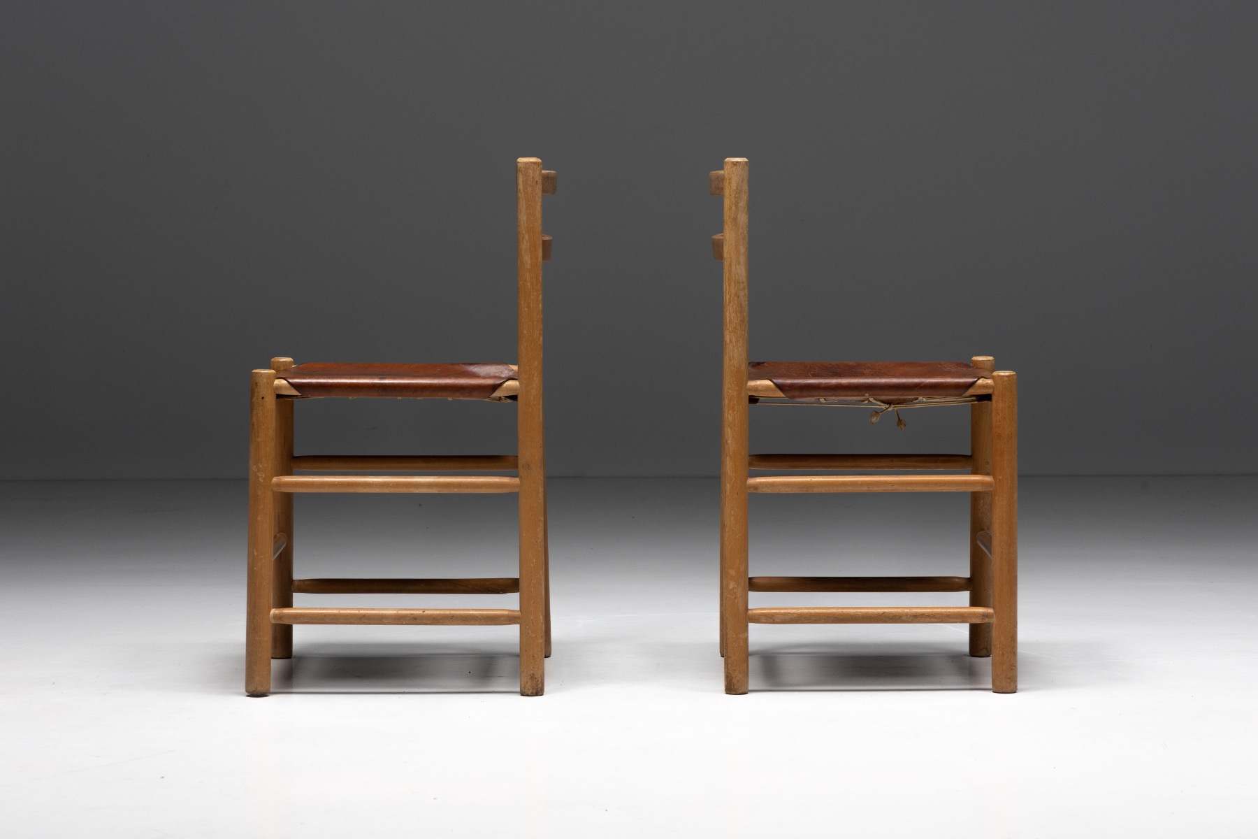 1950s dining chairs in wood and leather French design