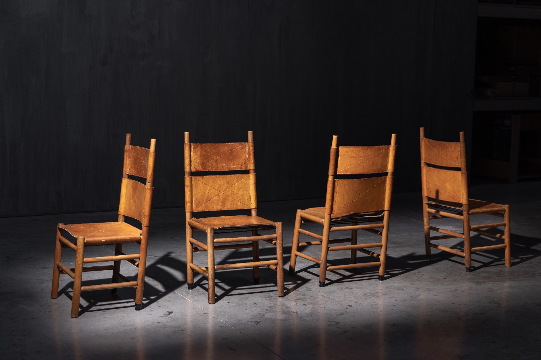 Italian design Kentucky chair produced by Bernini