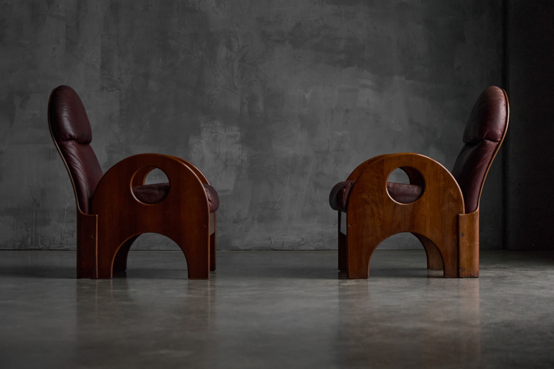 Arcata lounge chair designed by Gae Aulenti