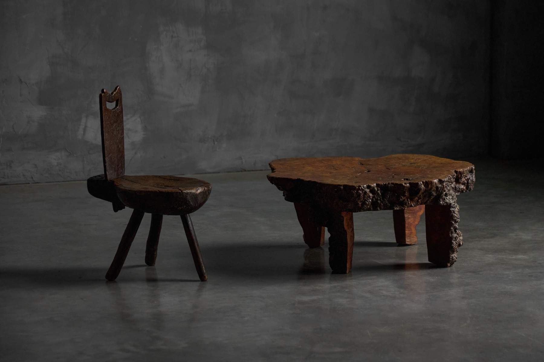 Sculptural burl wood coffee table with organic top from the mid century