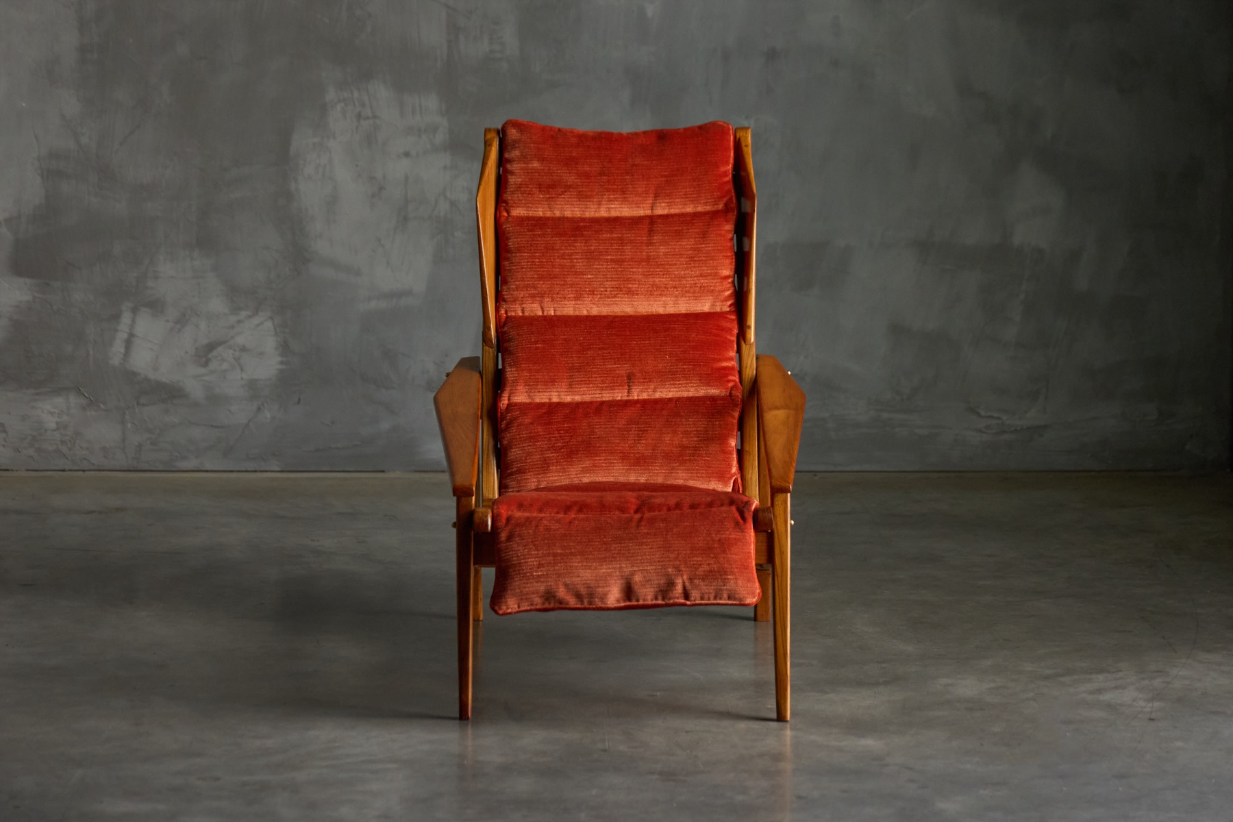 Italian modernist Modello 811 lounge chair by Gio Ponti