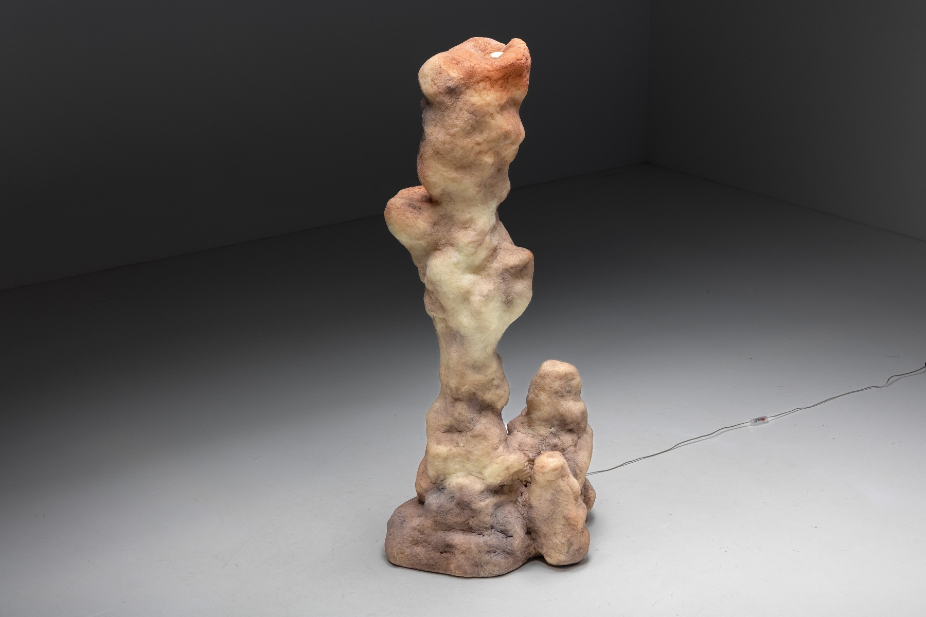 Contemporary tufa lamp by Elissa Lacoste 2019