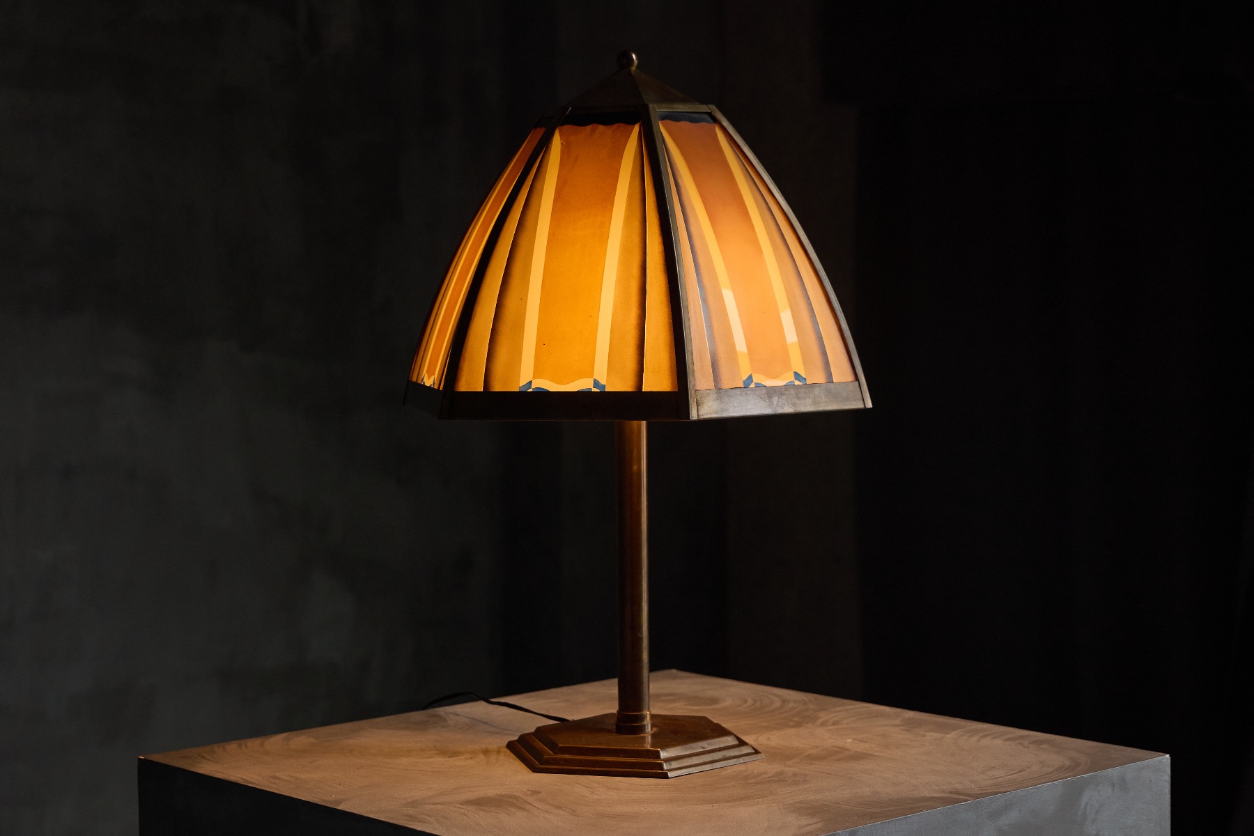 Expressionist bronze table lamp from the Netherlands