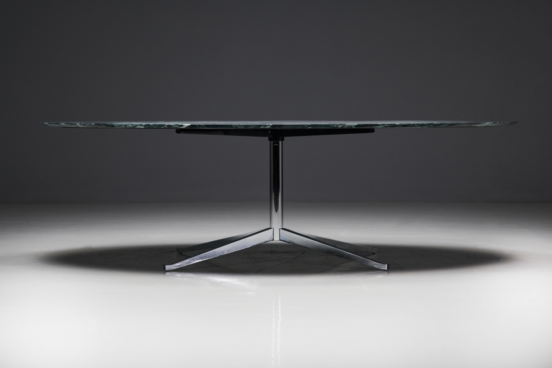 Mid century modern marble dining table by Florence Knoll