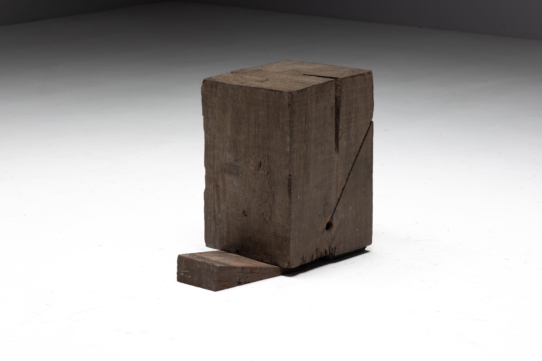 Minimalist wood sculpture by Bernd Lohaus