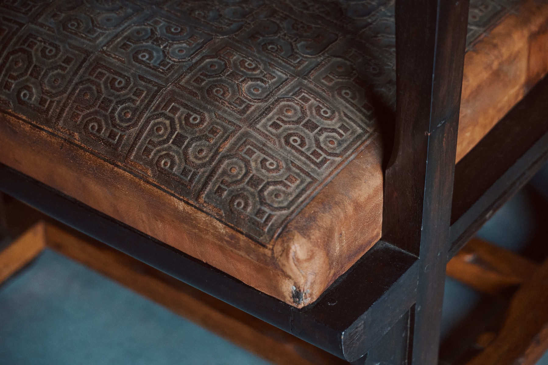 Vintage armchair by Lion Cachet from the 1920s
