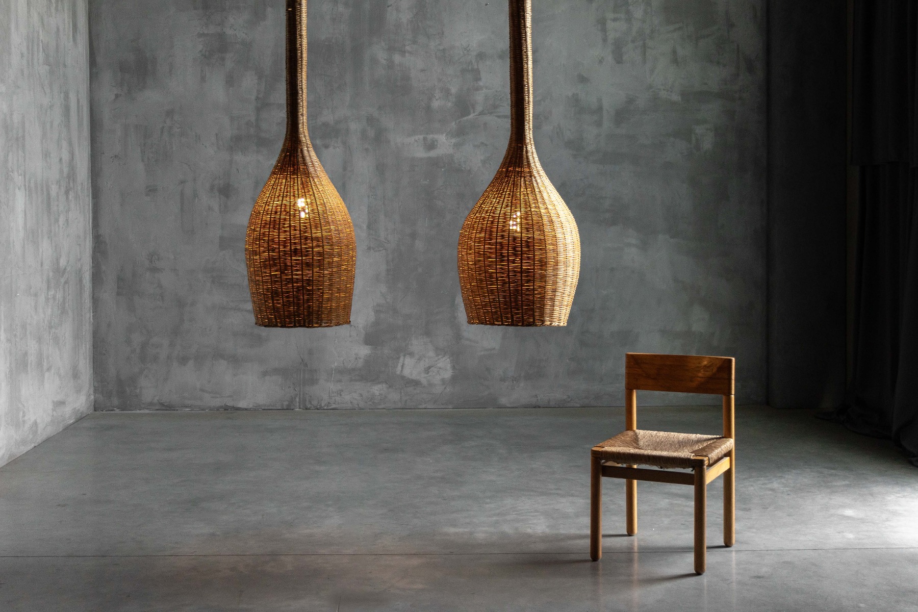 Vintage rattan hanging lamp dating to the 1960s