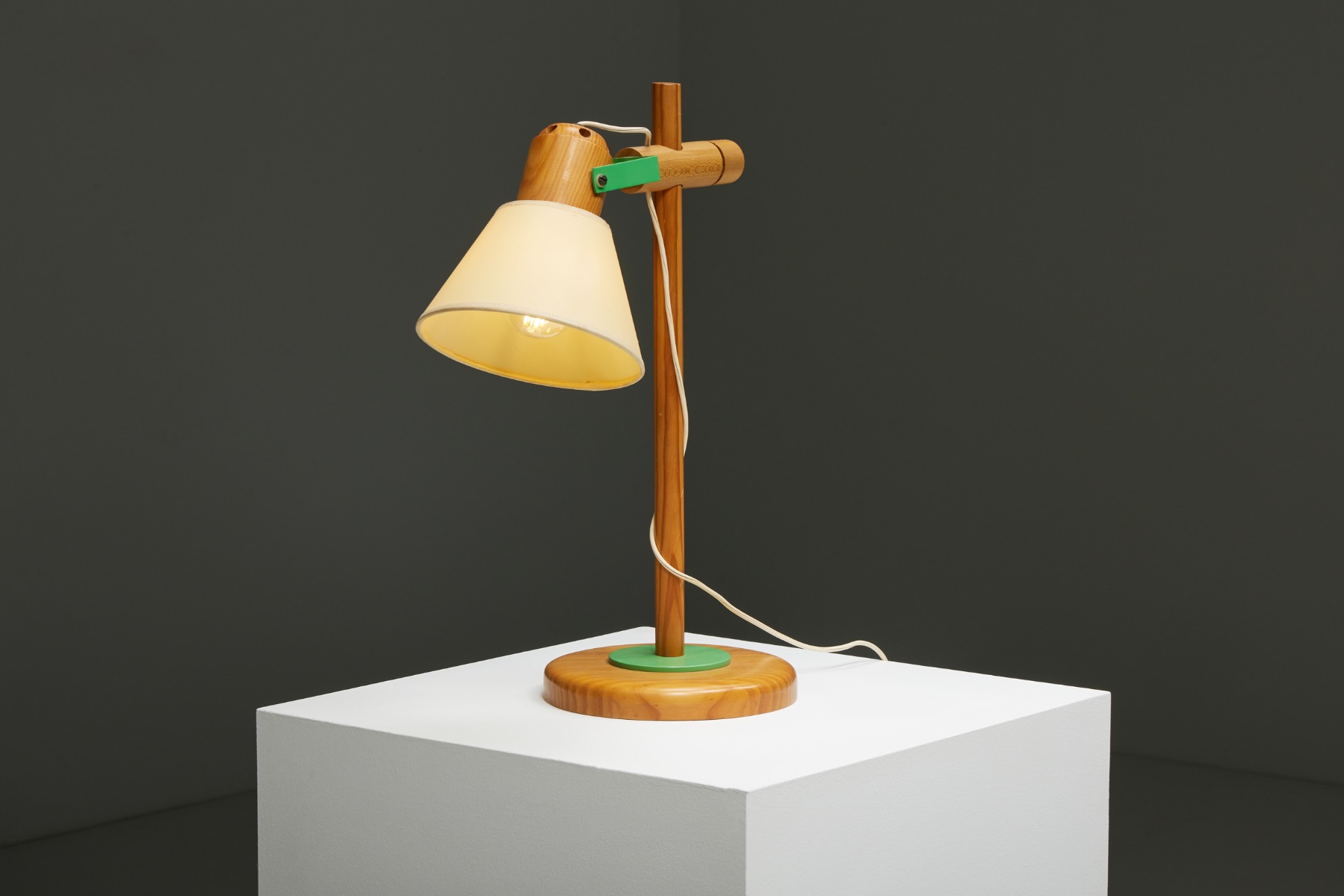 Mid-Century Pine Wood Desk Lamps - 1980s