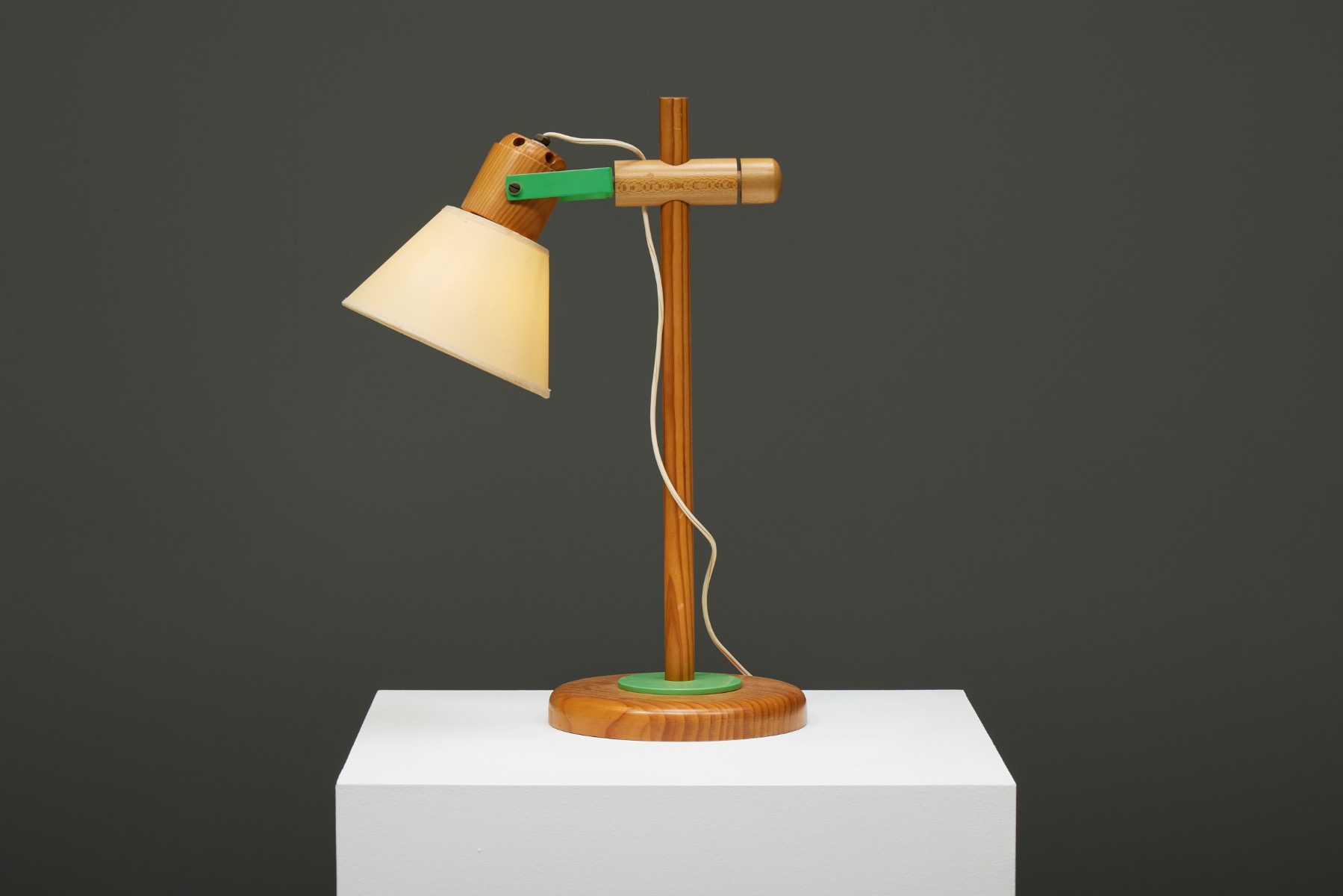 Mid-Century Pine Wood Desk Lamps - 1980s