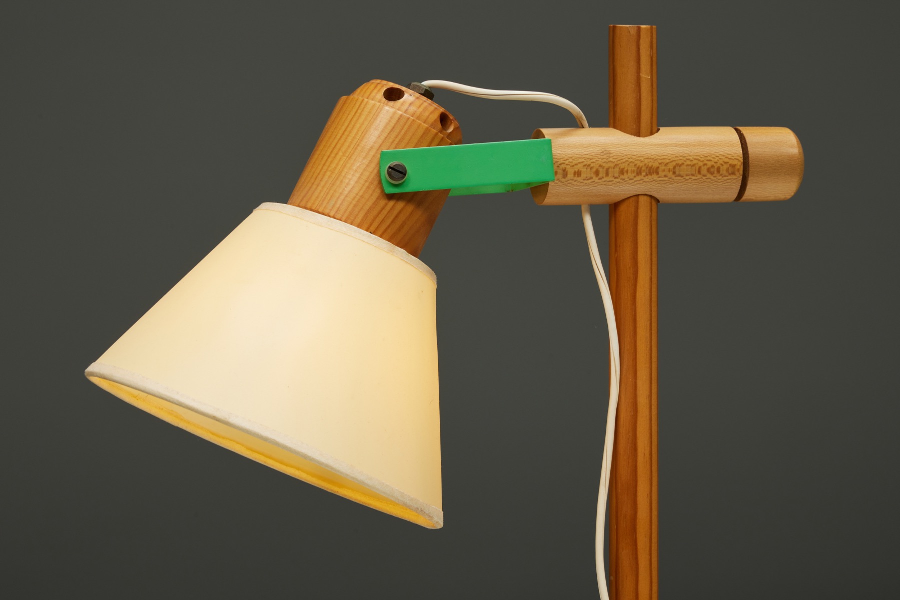 Mid-Century Pine Wood Desk Lamps - 1980s
