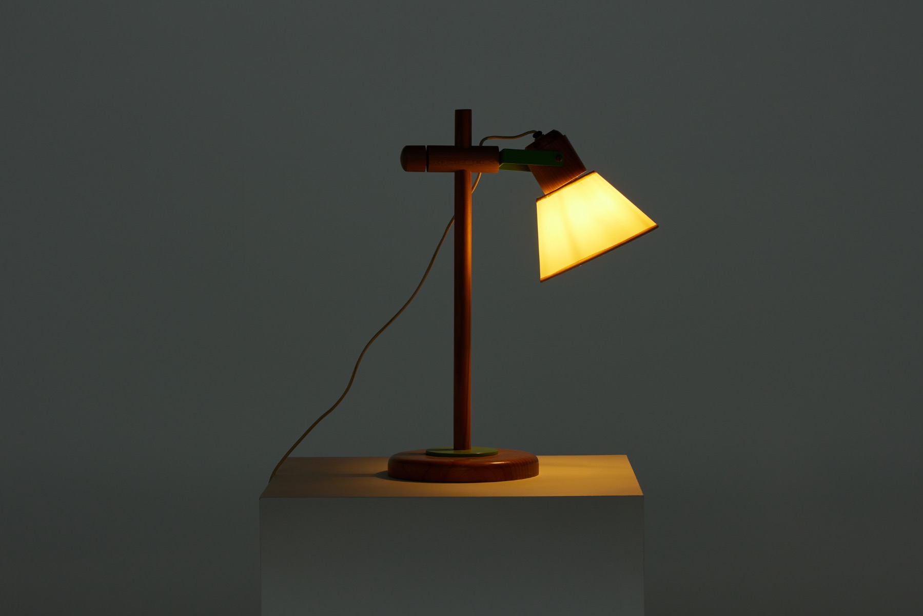 Mid-Century Pine Wood Desk Lamps - 1980s