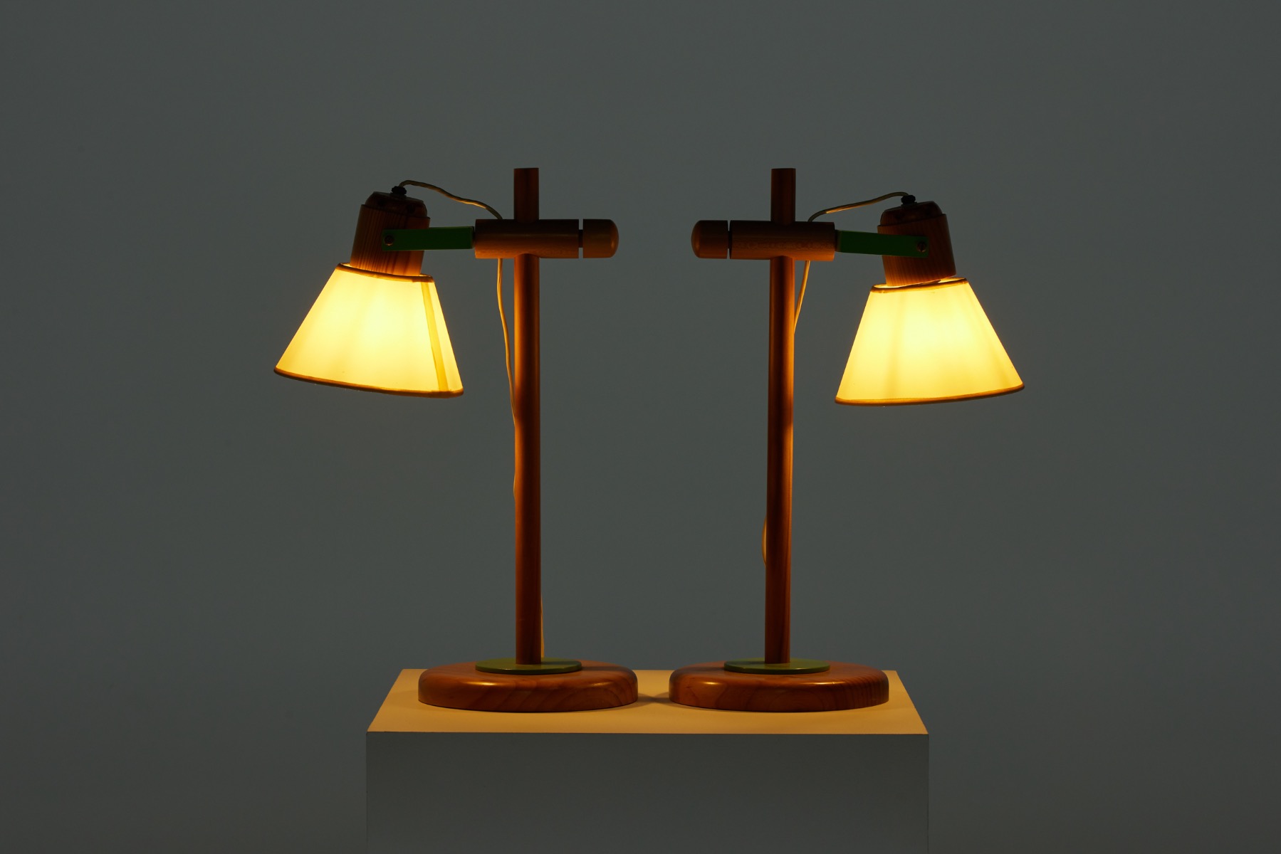 Mid-Century Pine Wood Desk Lamps - 1980s