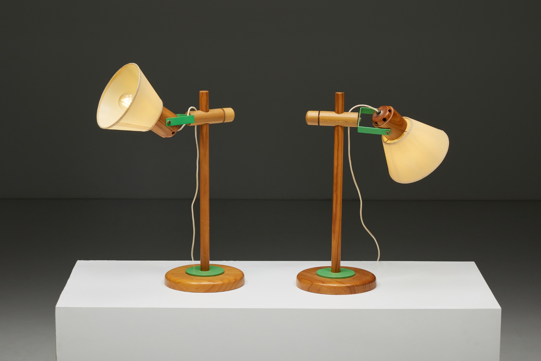 Mid-Century Pine Wood Desk Lamps - 1980s