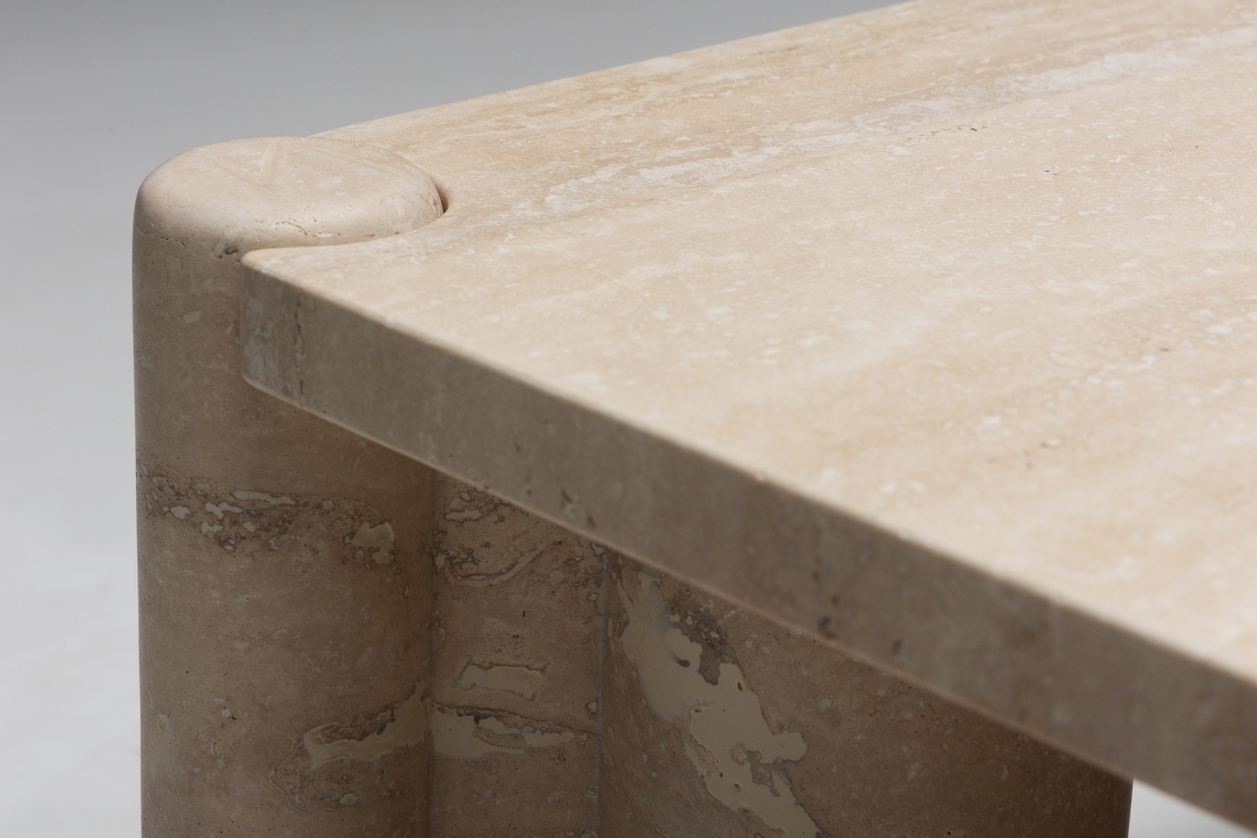Gae Aulenti Jumbo Travertine Coffee Table for Knoll - 1960s