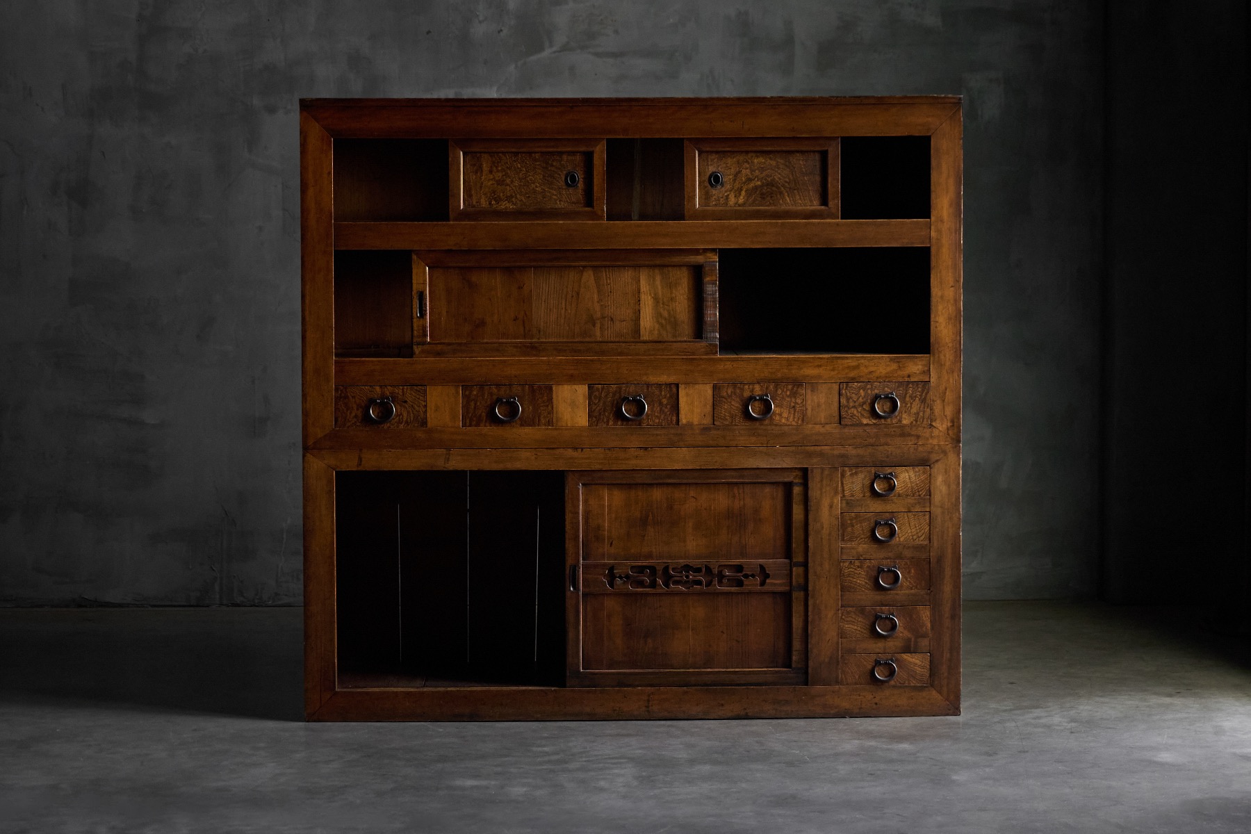 Traditional Mizayu Tansu cabinet from 19th century Japan