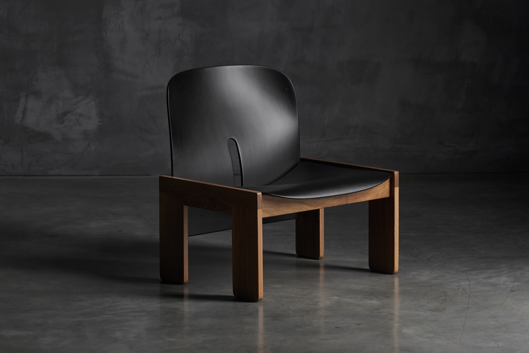 Sculptural 1960s lounge chair by Afra and Tobia Scarpa