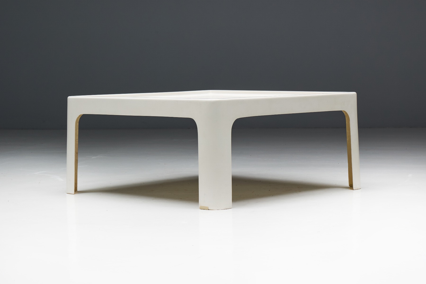 Vintage Arflex Solar low table in molded fiberglass