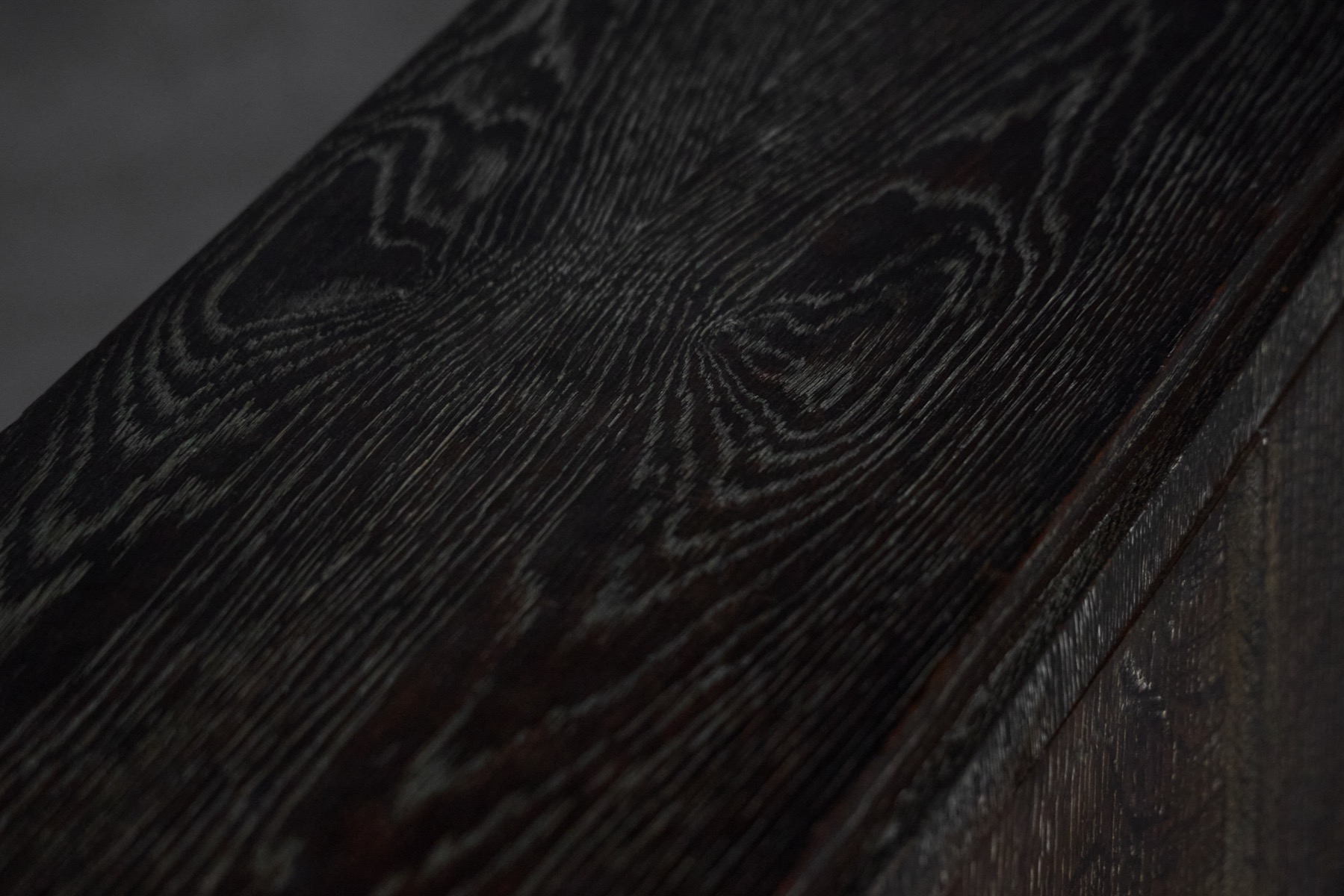 1940s Art Deco oak furniture cabinet with geometric detail