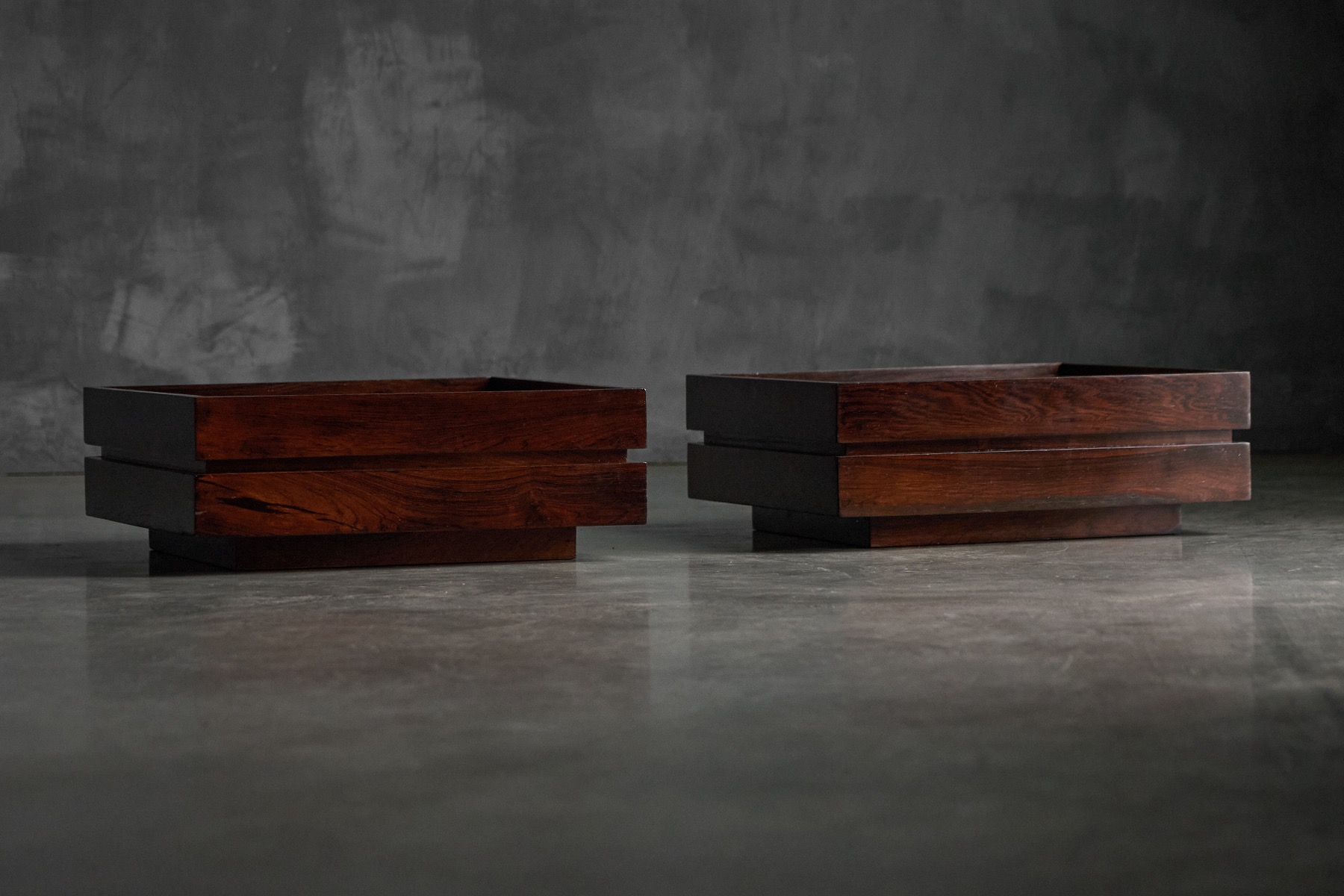 Brazilian modern ottomans by Celina Decorações