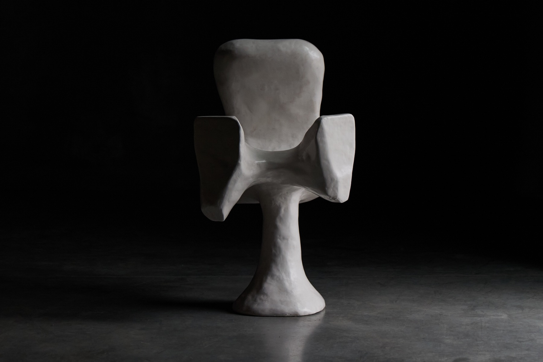 Danish contemporary sculpture Lady Ivy