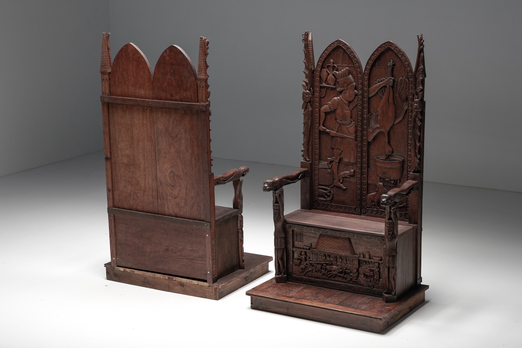 Decorative throne chair with relief carving design