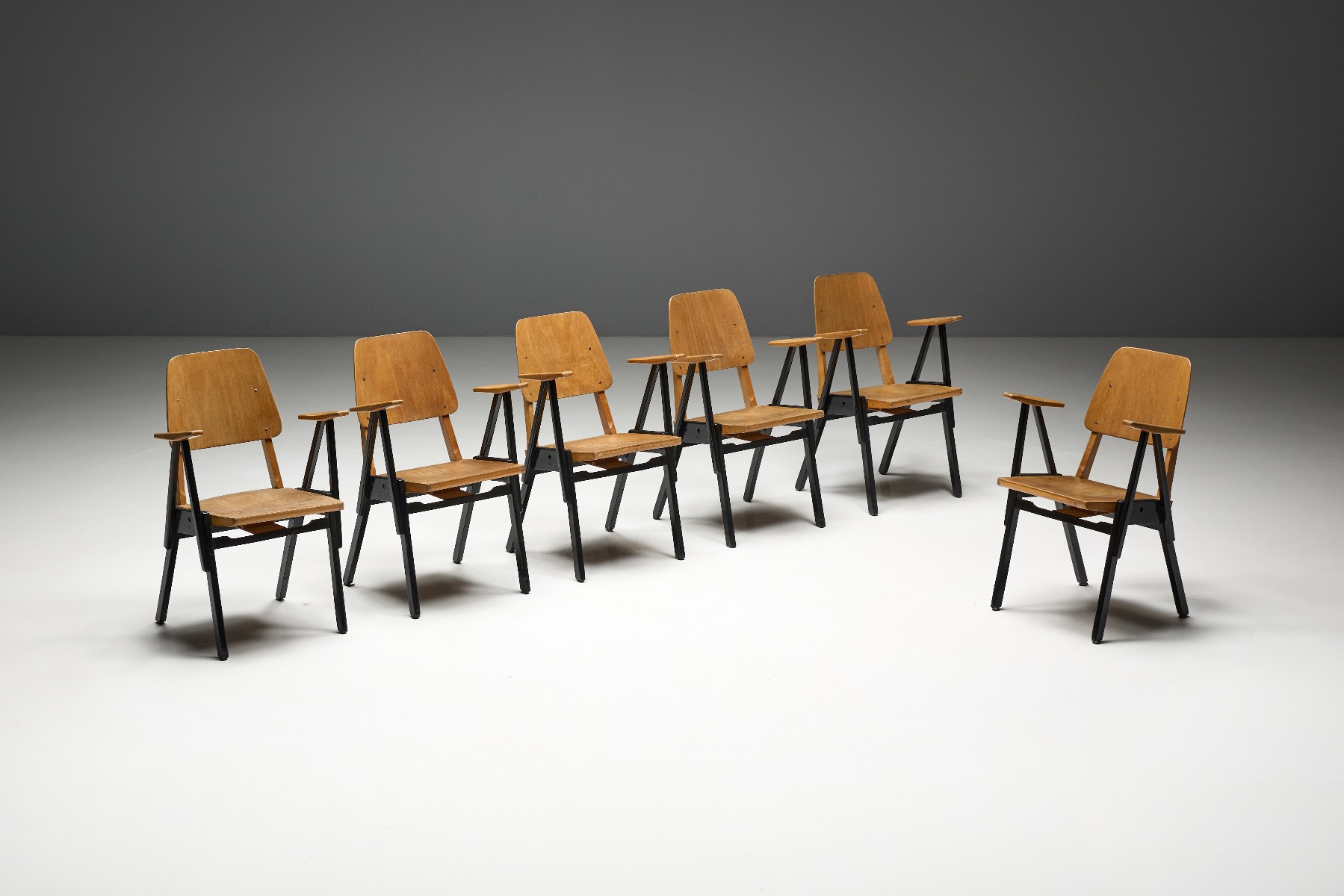 Dutch modernist armchair Ermeloo Zwager