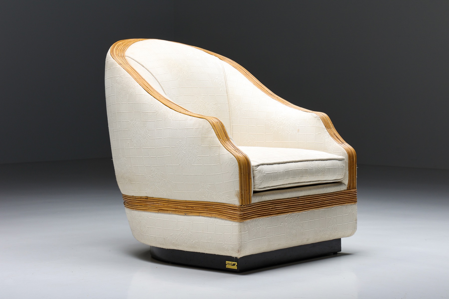 Italian design bergere chair by Vivai del Sud