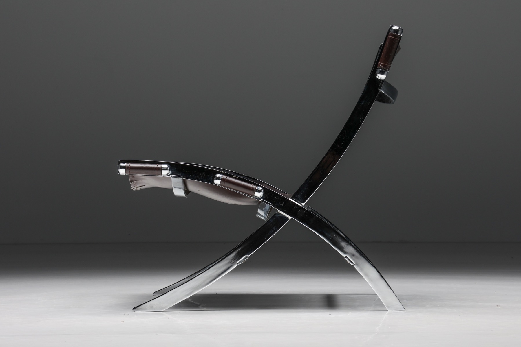 Italian design scissor chair in burgundy leather