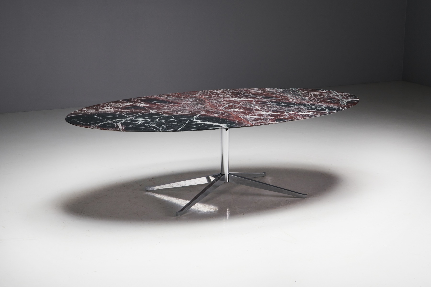 Knoll burgundy marble dining table from the 1960s