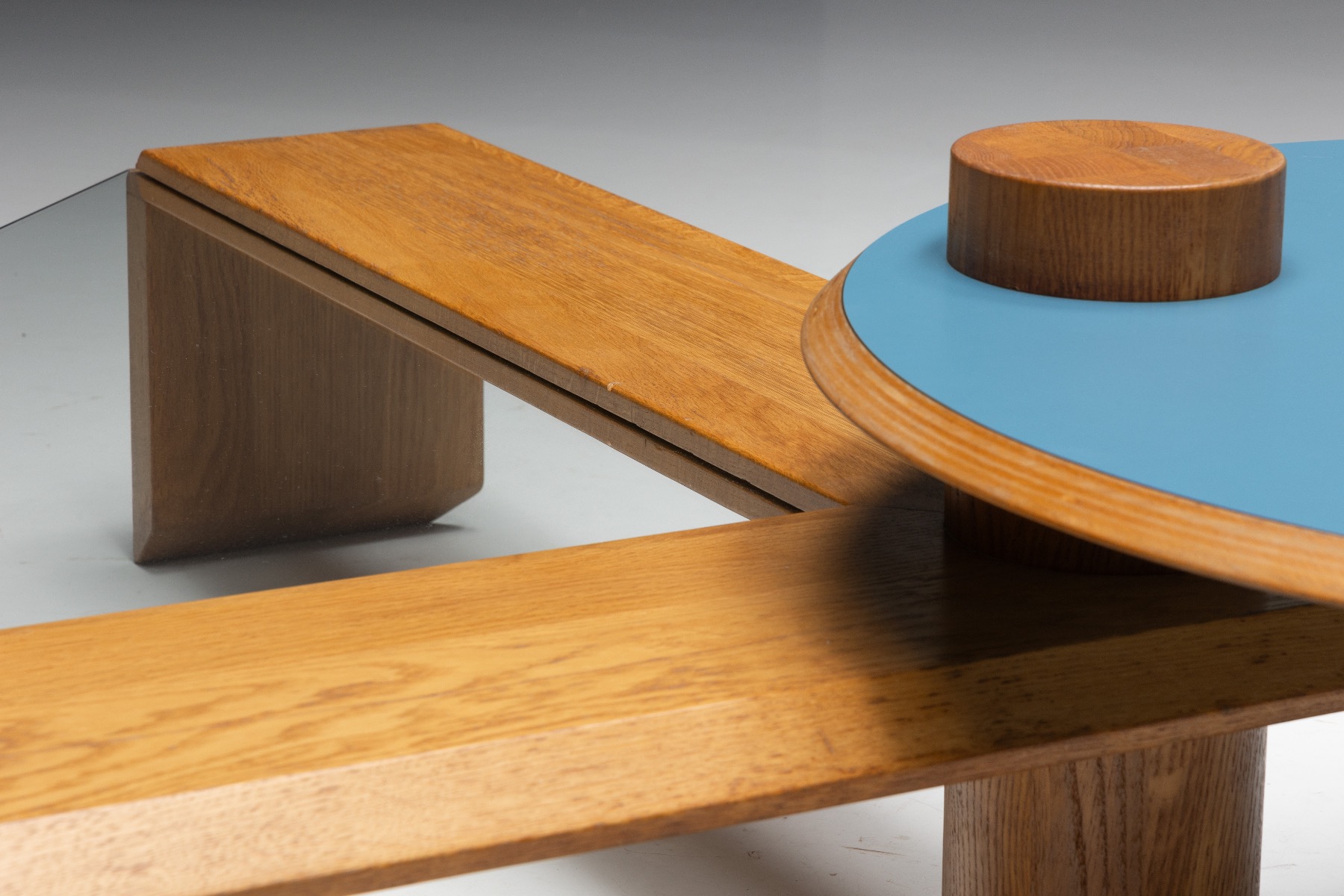 Memphis design coffee table