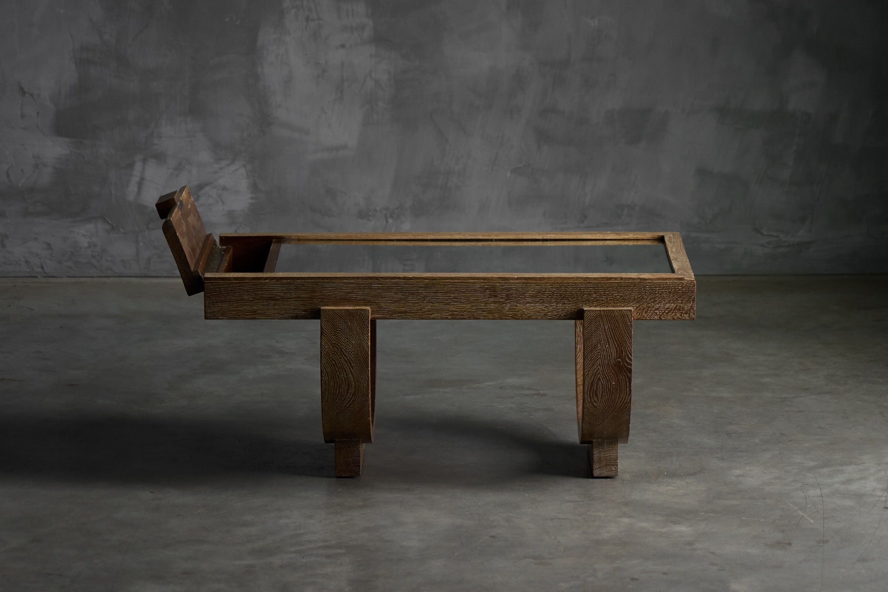 Mid 20th century Art Deco coffee table in oak