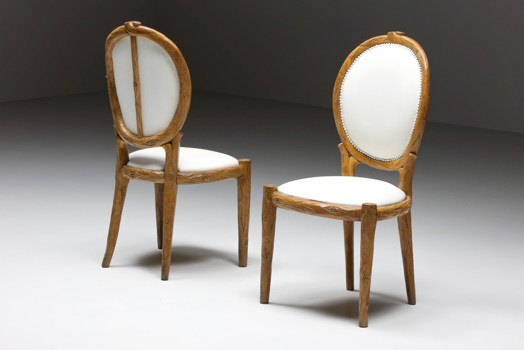 Mid century modern dining chairs in Thonet style wood