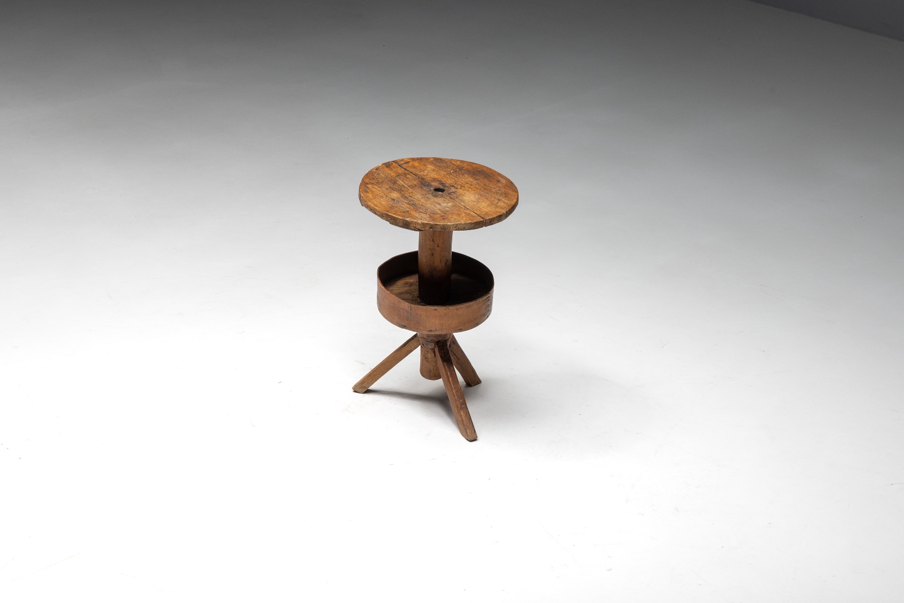 Nineteenth century rustic round tripod table