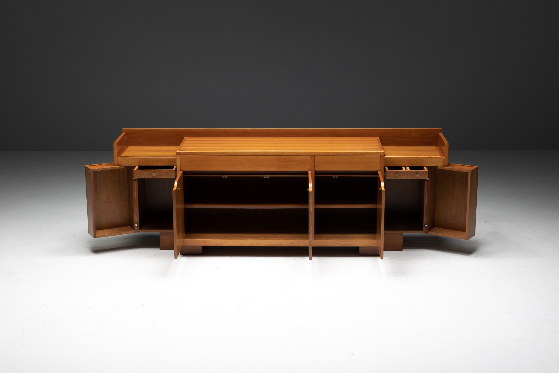 Retro 1970s Italian sideboard