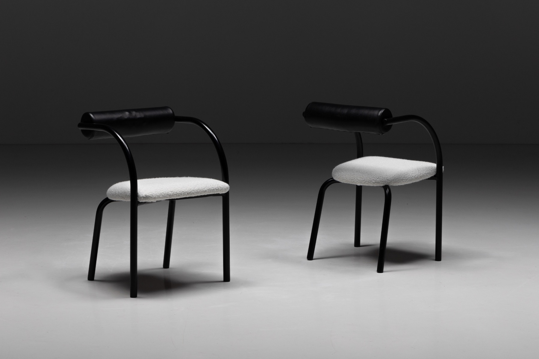 Retro Italian armchairs in postmodern design