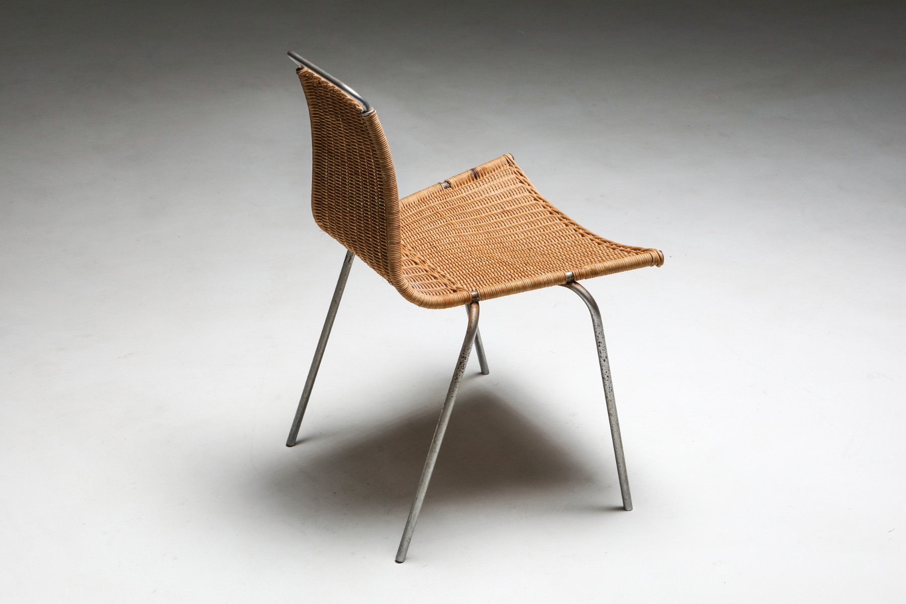 Scandinavian design PK1 chair by Poul Kjaerholm