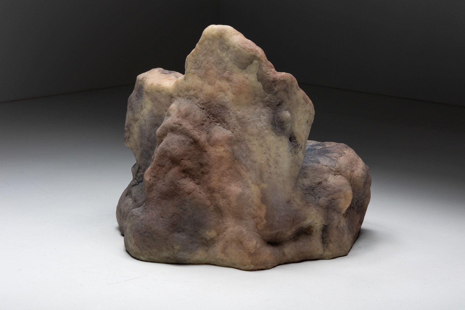 Sculptural boulder lounger modern design by Elissa Lacoste