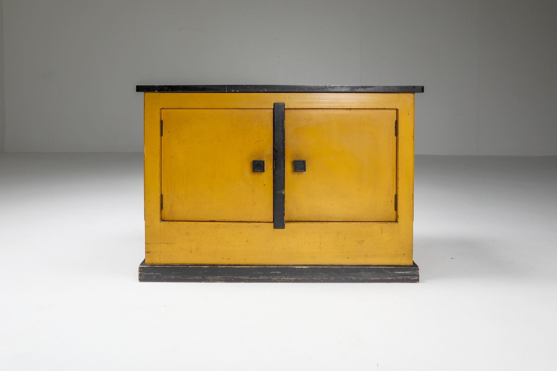 1924 bar cabinet modernist design by H Wouda