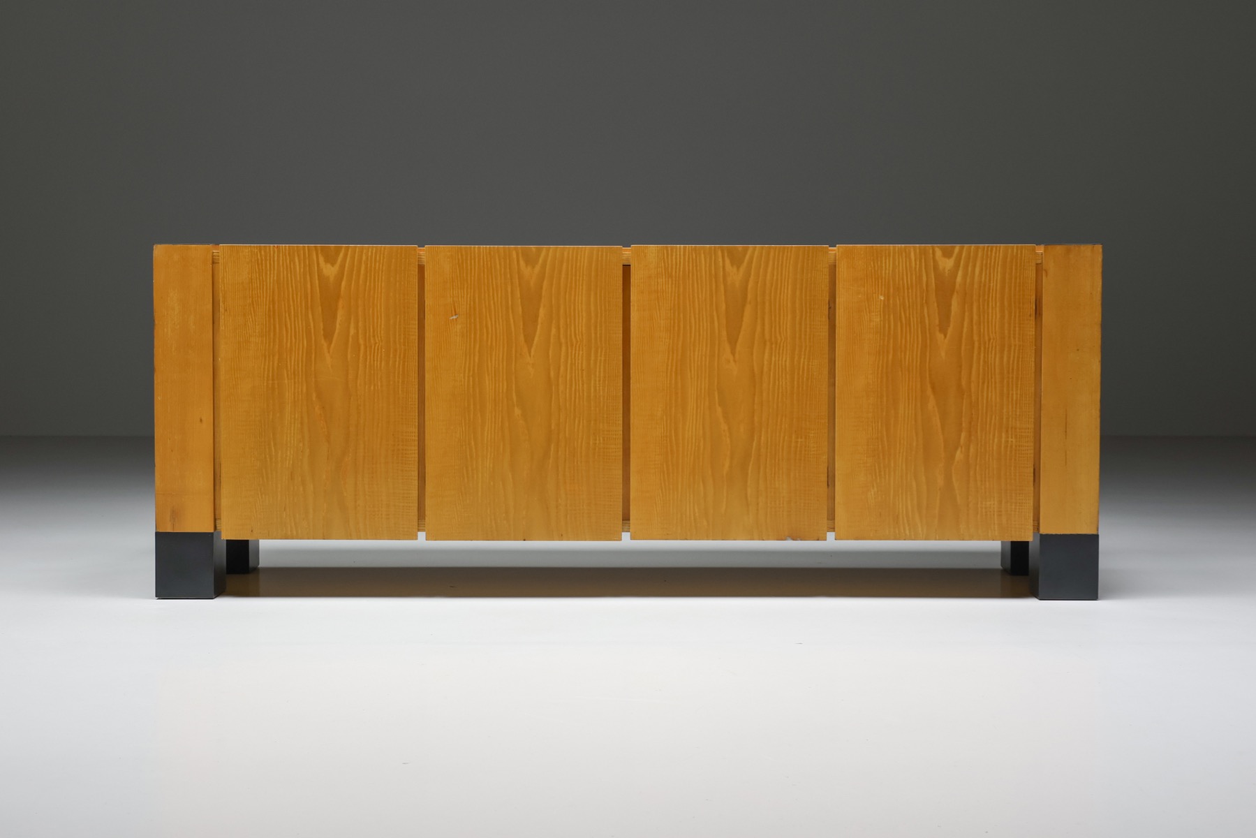 Art deco style credenza by Renato Toso and Roberta Pamio from the 1920s
