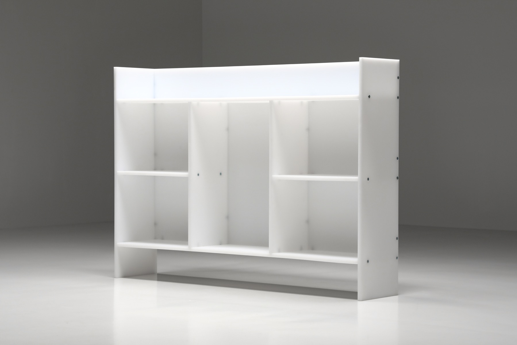 Contemporary storage unit by Johan Viladrich design